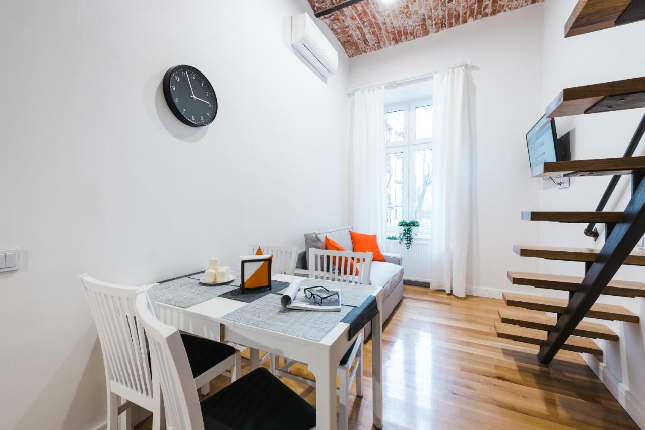 Old Time Apartments Krakow Luaran gambar